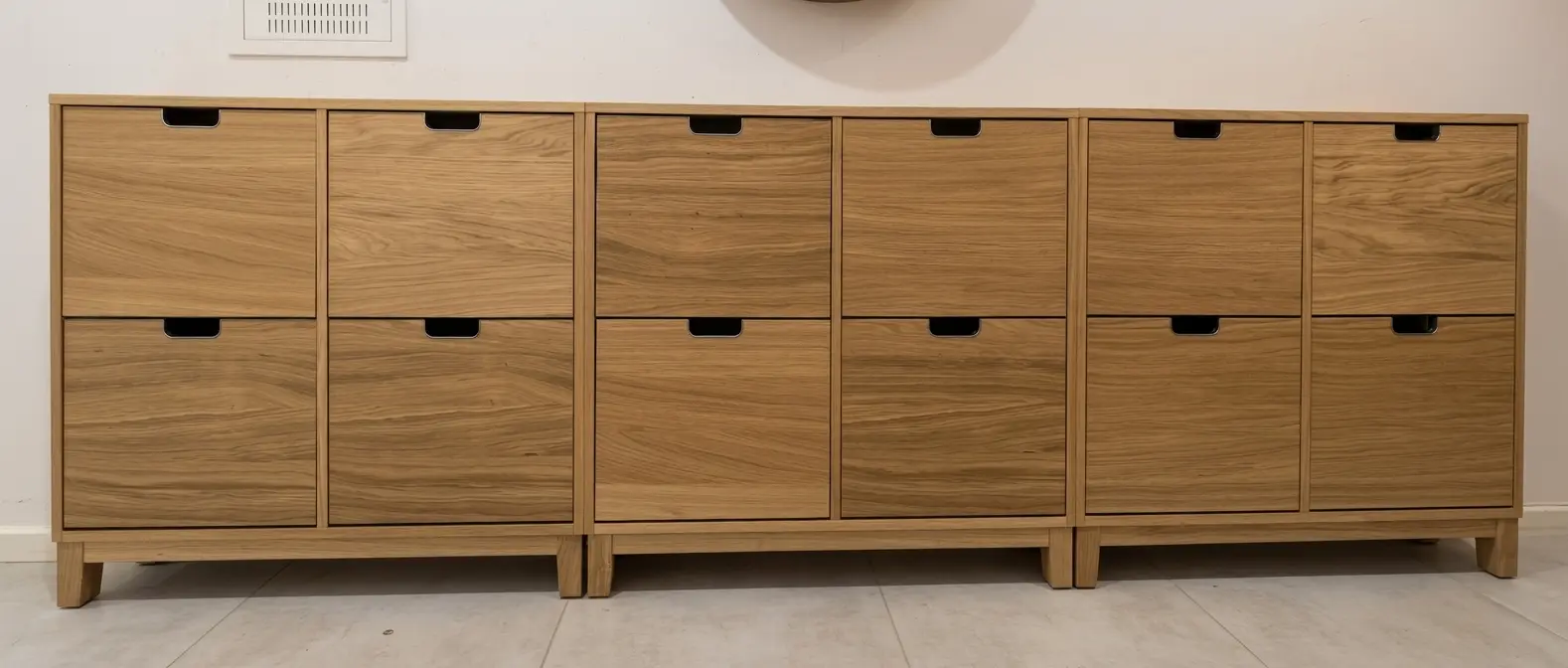 Office furniture assembly